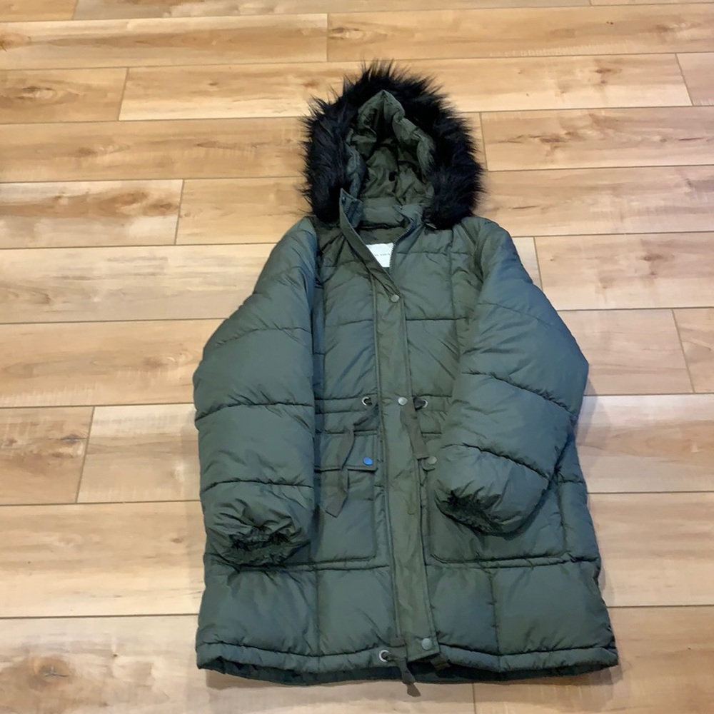 NWT Womens AE coat-Perfect for Xmas!